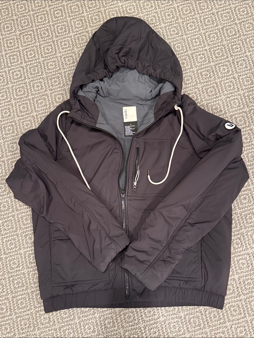 Vuori Black Hooded Insulated Windbreaker